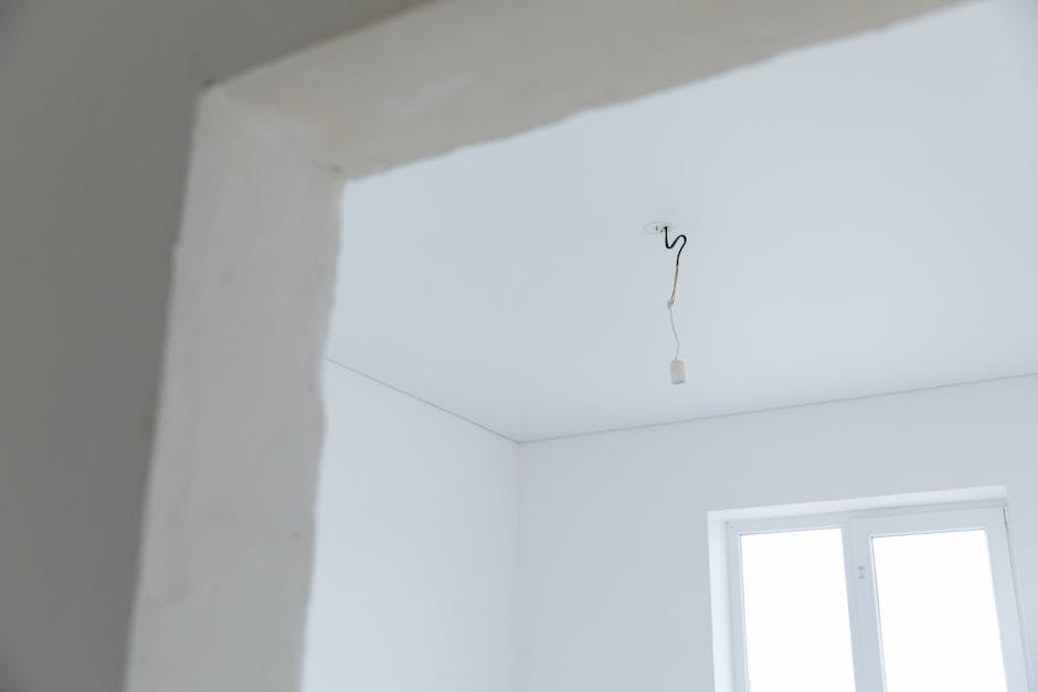 Nebaigtas remontas su dažų ir paruošimo medžiagomis, primena apie svarbų išankstinį paruošimą